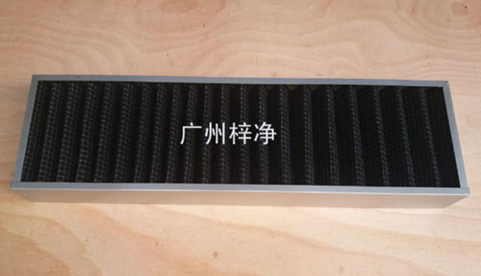 活性碳過(guò)濾器廣泛用于化學(xué)、制藥、食品、娛樂(lè)場(chǎng)所、需要凈化空氣的場(chǎng)所， 有害氣體如苯、甲醛、氨氣等的吸附脫除 溶劑的回收 ，采用活性炭氈比表面積大，吸附能力強(qiáng)，迅速處理各種有害氣體, 有效潔凈空氣對(duì)氣味的控制。